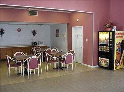 Americas Best Value Inn Chattanooga East Ridge Restaurant photo