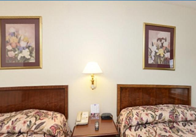 Americas Best Value Inn Chattanooga East Ridge Room photo