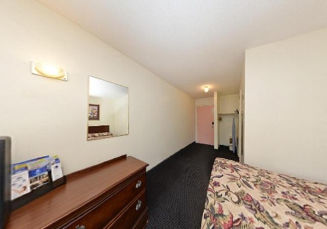 Americas Best Value Inn Chattanooga East Ridge Room photo